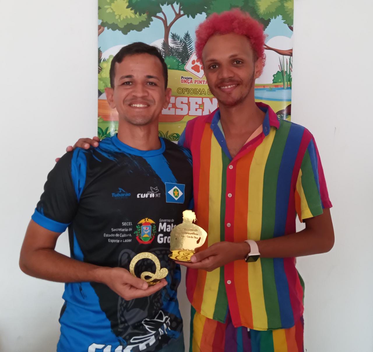 Cufa-MT recebe troféu do MT Queer Premia