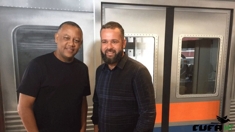 RJ - CELSO ATHAYDE E RENATO MEIRELLES FAZEM PESQUISA COM PESSOAS LIGADAS AO TRÁFICO DE DROGAS -