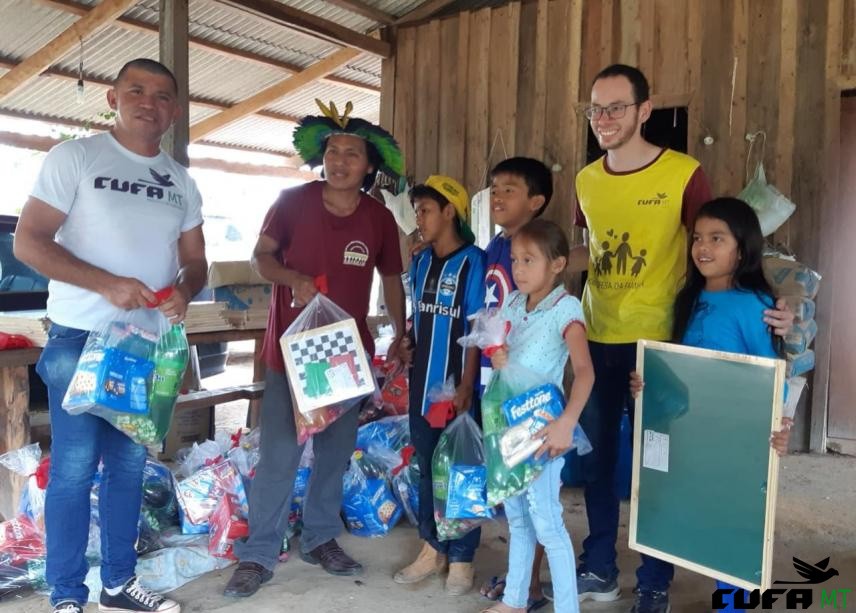 CUFA-MT ENTREGA CESTAS DE NATAL NA ALDEIA KOXONETY POKEE TERENA EM MATUPÁ